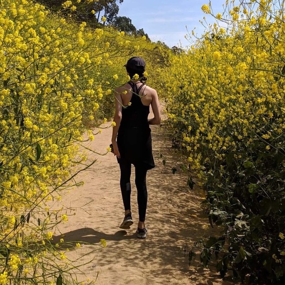 Meet your Posher, Jeannette - Picture 2 of 3